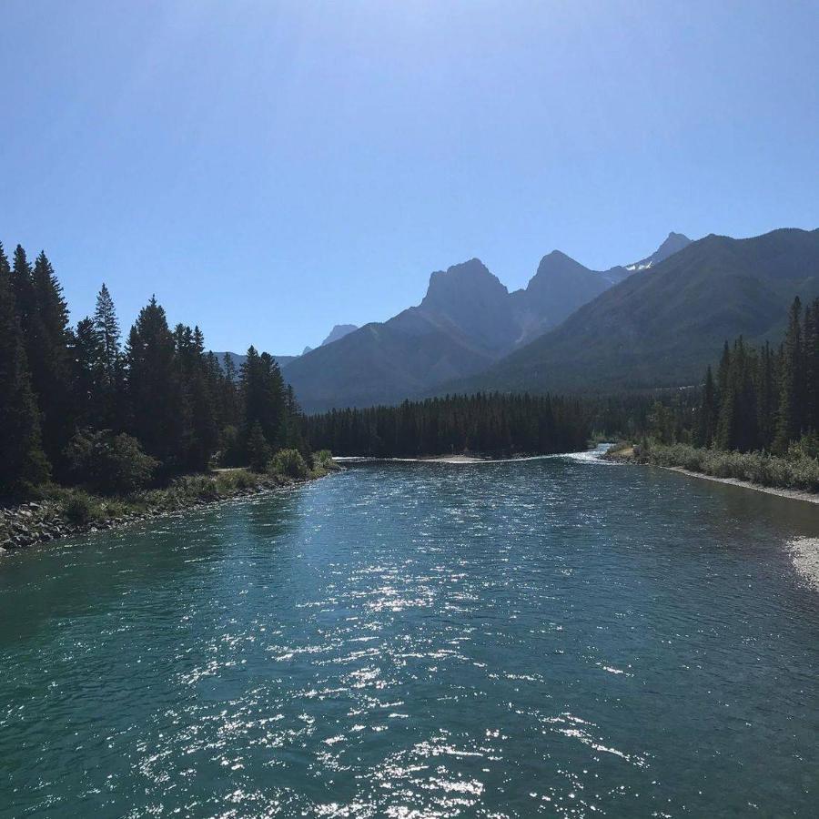 Wanna Get Away This Summer And Fall At The Crossing Canmore Exterior foto