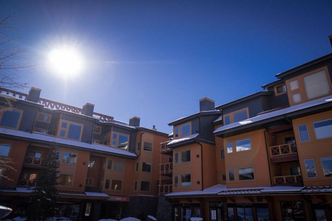 Wanna Get Away This Summer And Fall At The Crossing Canmore Exterior foto